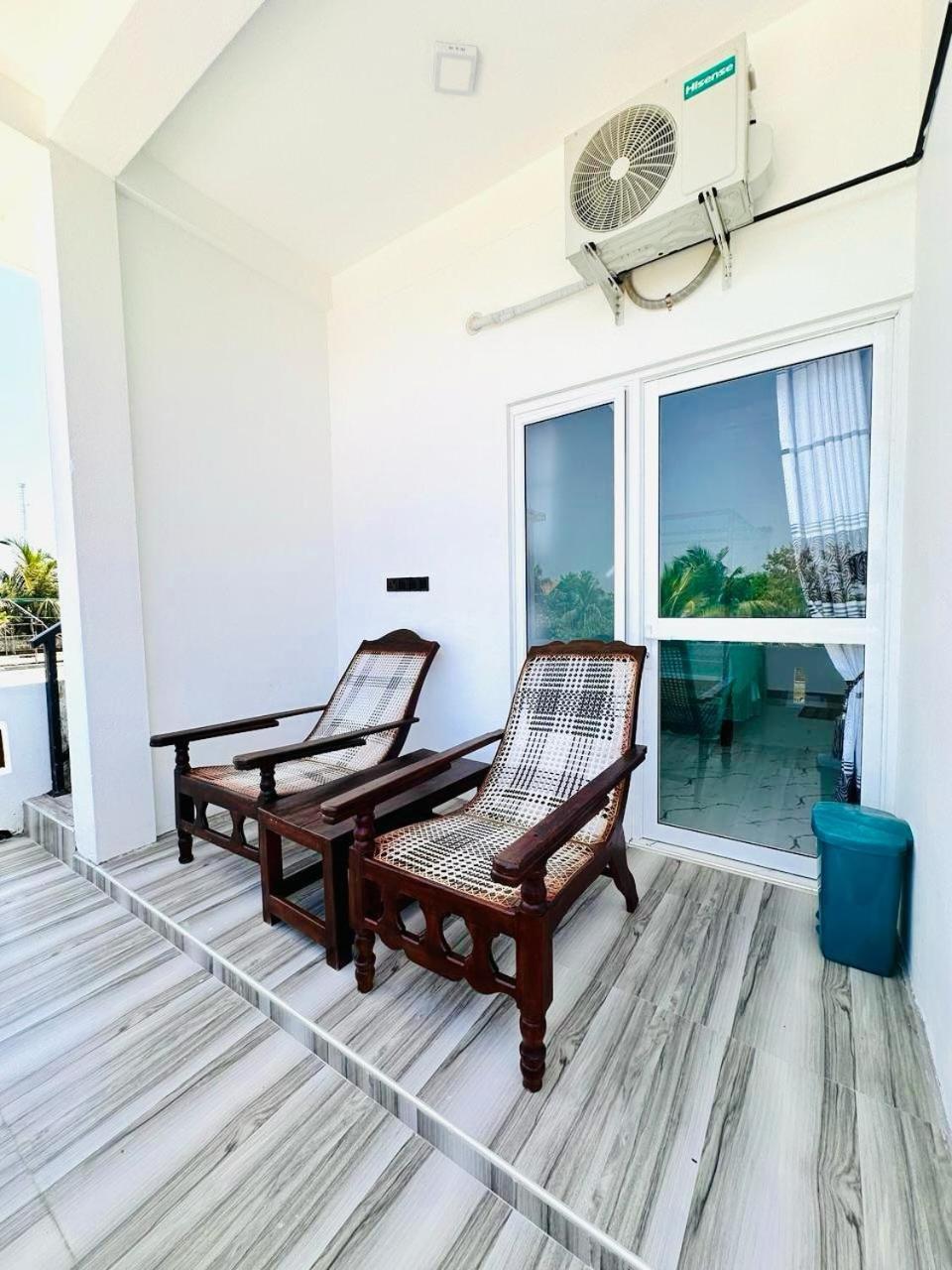 Garden Beach Hotel Arugam Bay Exterior photo